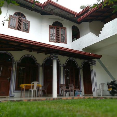 Villa Heaven Хиккадува Экстерьер фото