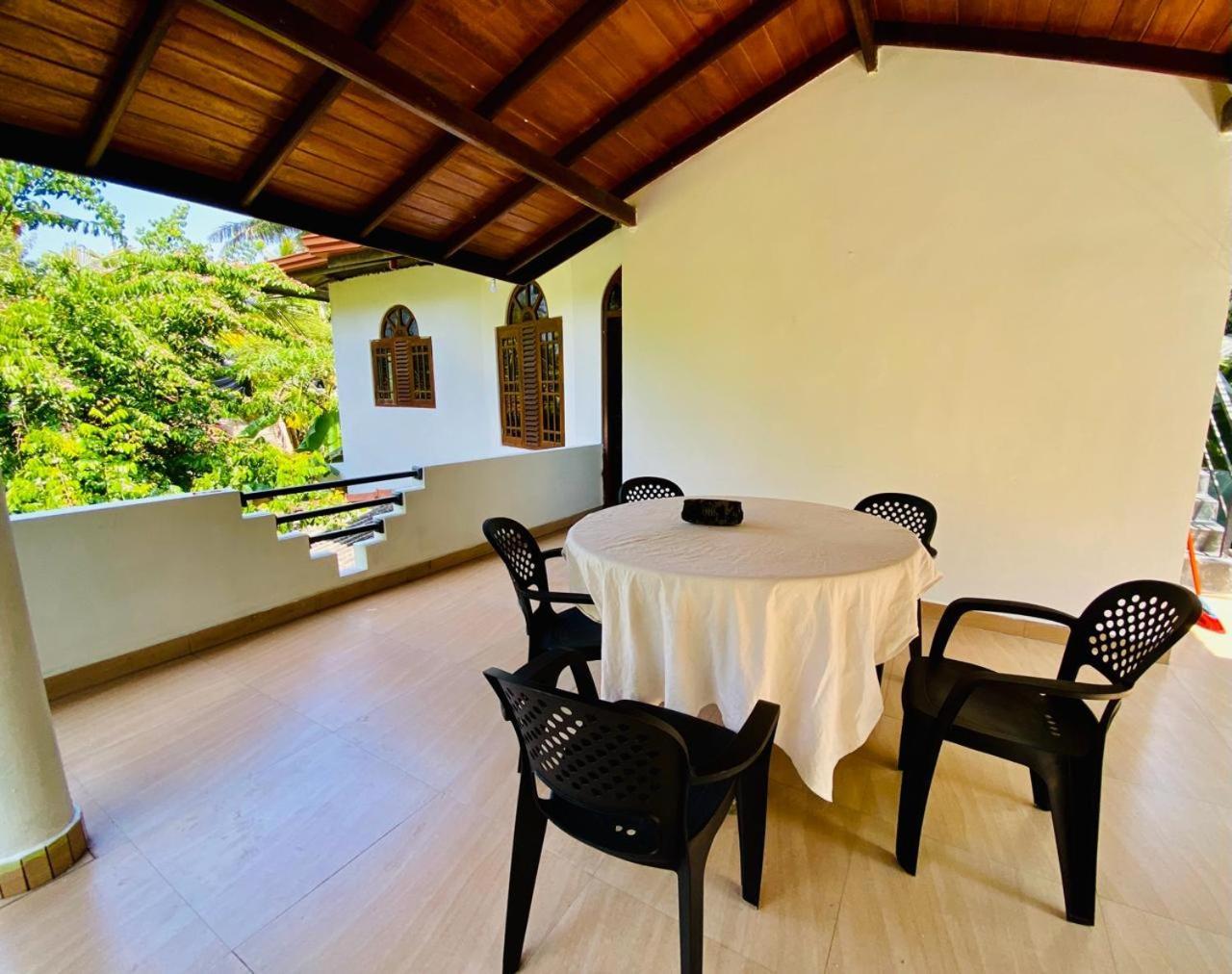 Villa Heaven Хиккадува Экстерьер фото