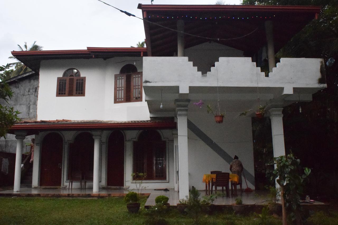 Villa Heaven Хиккадува Экстерьер фото