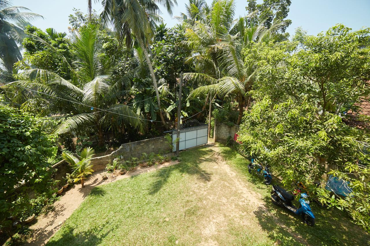 Villa Heaven Хиккадува Экстерьер фото